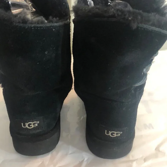 UGG | Shoes | Ugg Classic Boots Size 7 Black Soft Cozy  display picture 3